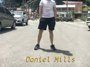 Daniel_Mills