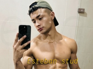Esteban_stud