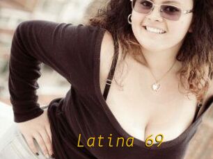 Latina_69