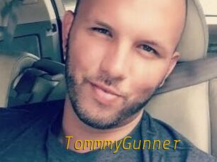 TommmyGunner